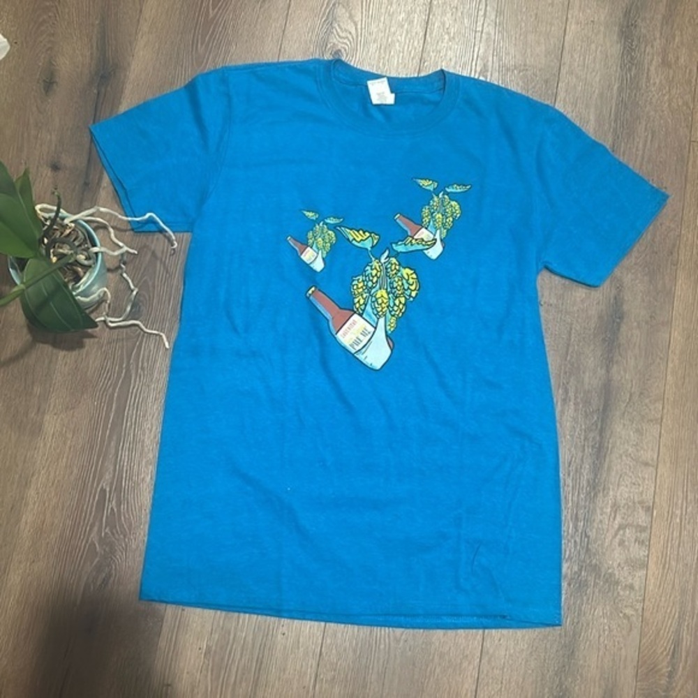 Lagunita’s pale ale t shirt ! Men’s ! Medium !
